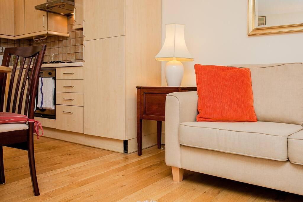 Bright 2 Bedroom Flat In Central London Eksteriør billede